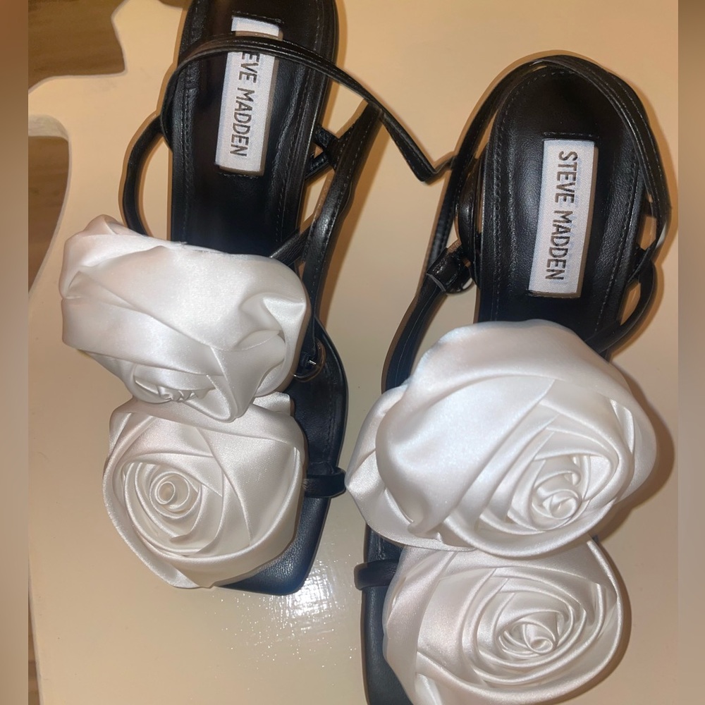 Steve Madden flower stilletos